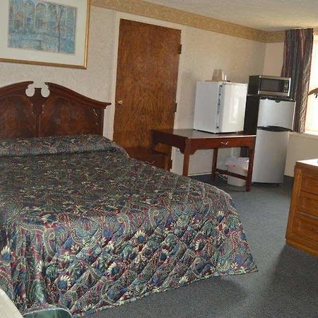 Budget Inn Of Tazewell County Pounding Mill Bagian luar foto