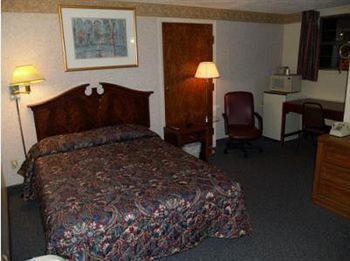 Budget Inn Of Tazewell County Pounding Mill Bagian luar foto